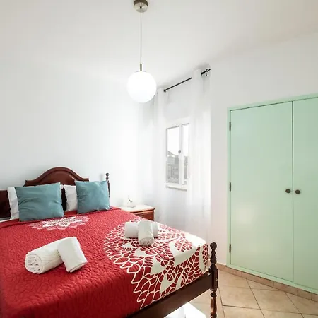 アパート - 3 Bedrooms - Free Wifi *